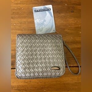 Travelon Silver Crossbody Bag